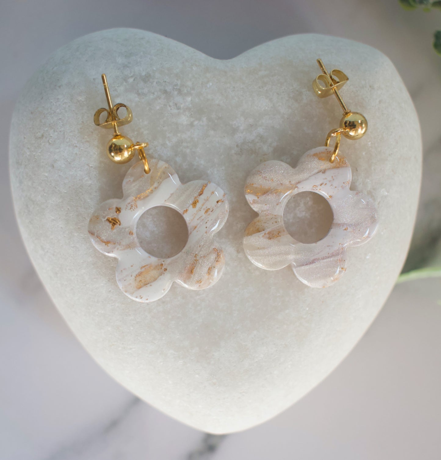 Enchanted Stone | Cut-out Flowers | Lunar Glow