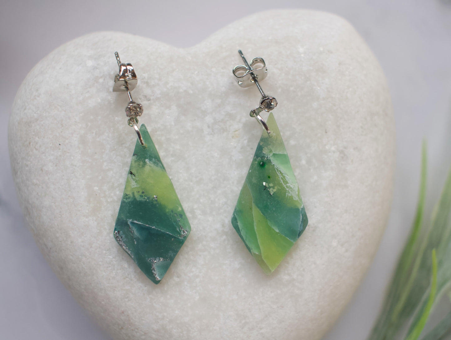 Enchanted Stone Kite Drops | Silver Fern | Dark tones